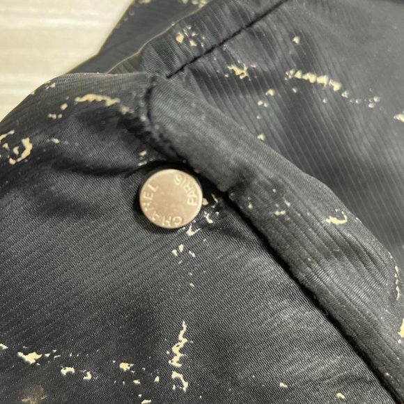 Gorgeous CHANEL Black Shoulder bag, Travel Line - Picture 7 of 8